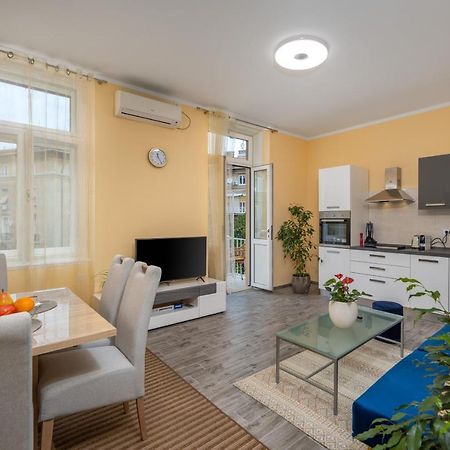 Riviere Luxury Apartment Рийека Екстериор снимка